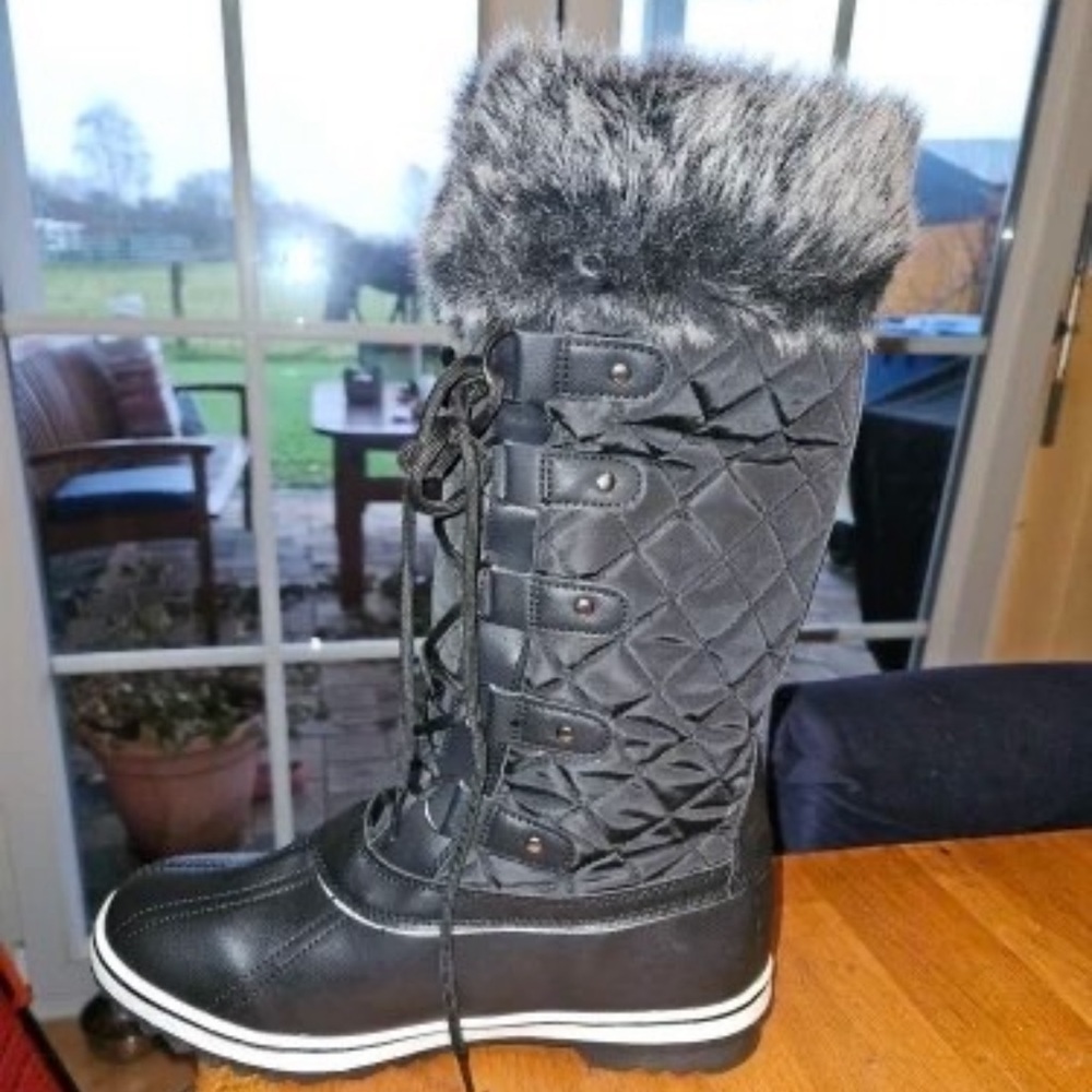 Womens Black Snow Boots Faux Fur Lined Lace Tie Thick Warm Heavyweight - Picture 8 of 9
